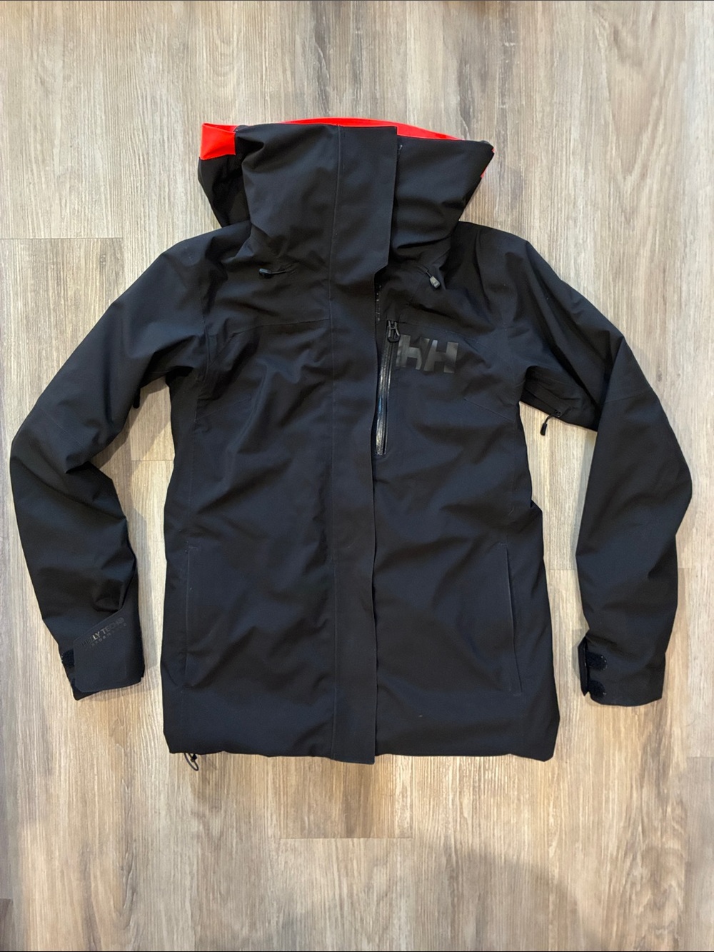 Helly Hansen Women’s Black ski/Snow jacket